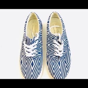 Bucket Feet Blue and white Diamond Sneaker Sz:9